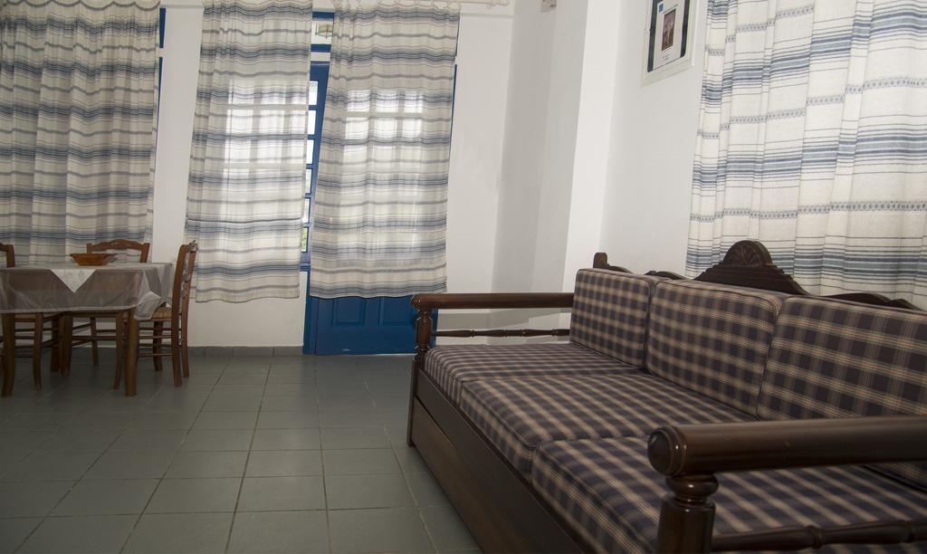 Erato Apartments Батси Номер фото