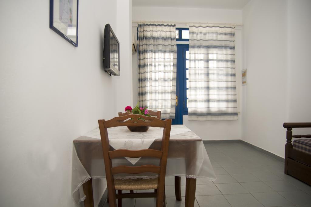 Erato Apartments Батси Экстерьер фото