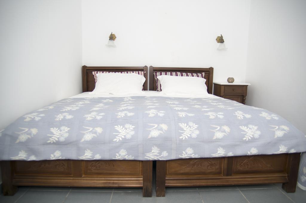 Erato Apartments Батси Экстерьер фото